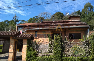 Casa 3  dormitórios  para comprar Bairro  Ana Rech