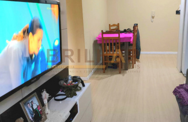 Apartamento 2 dormitórios Santa Corona