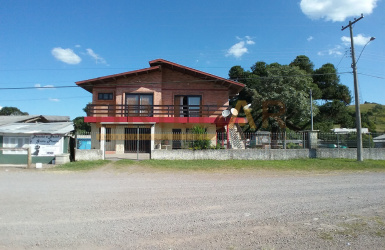 Casa com 4 quartos uma suíte em Vila Seca Caxias do Sul