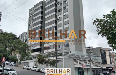 Apartamento  04 dormitórios comprar no Bairro  Lourdes em Caxias do Sul 