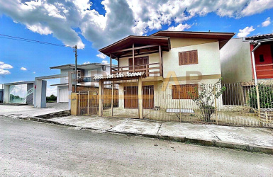 Casa locação bairro Brandalise