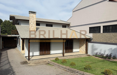 Casa 4 dormitórios comprar bairro Ana Rech