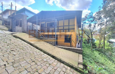 Casa à venda no bairro Bela Vista