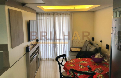 Sobrado triplex  02 dormitórios semi mobiliado comprar bairro Bela Vista 