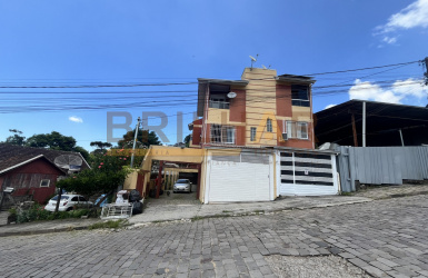 Sobrado Triplex 2 dormitórios  comprar bairro Salgado Filho