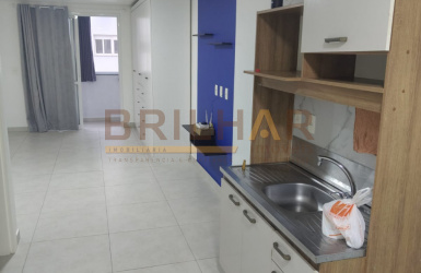Apartamento 1 dormitório para comprar no Centro 